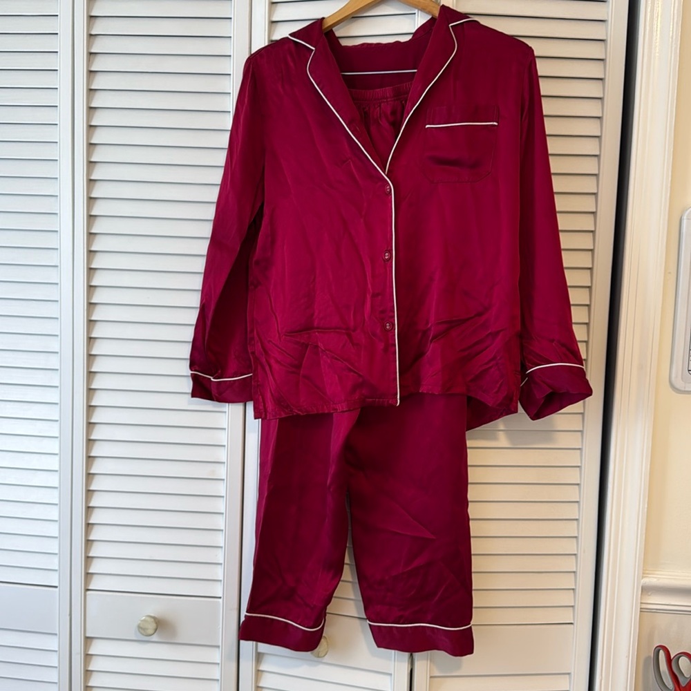 Deep red 100% silk PJ set!